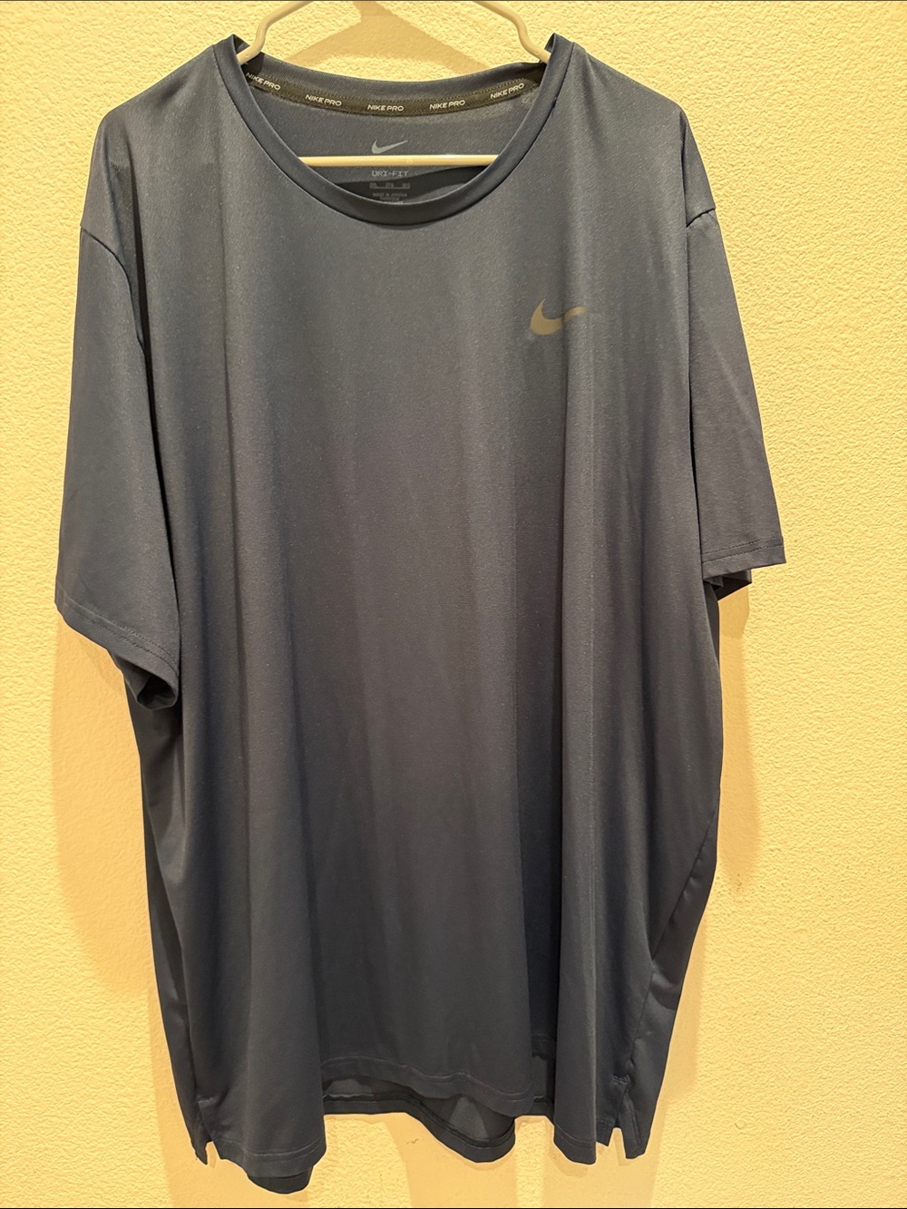 Nike Men’s Short-Sleeve Dri-FIT Tee — Dark Blue